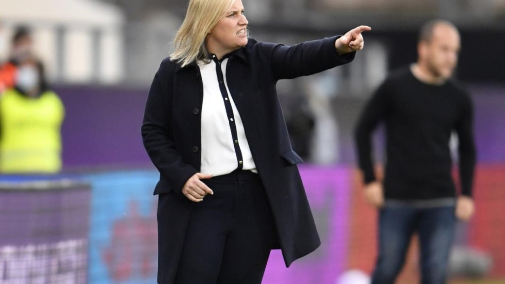 Emma Hayes devrait devenir entraîneure de football féminin aux États-Unis, selon une source AP