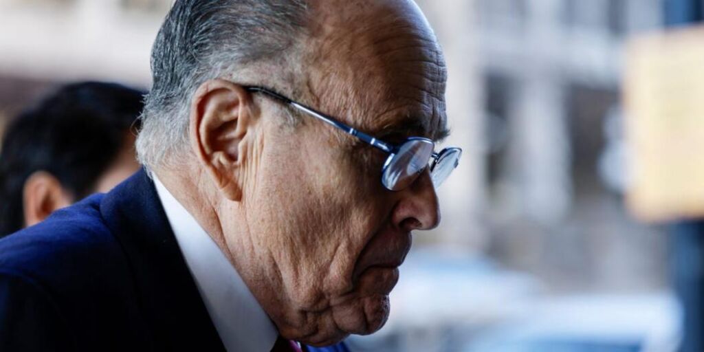 Le jury du procès Rudy Giuliani accorde 148 millions de dollars de dommages et intérêts pour diffamation aux travailleurs de Géorgie Le jury du procès Rudy Giuliani accorde 148 millions de dollars de dommages et intérêts pour diffamation aux travailleurs de Géorgie
