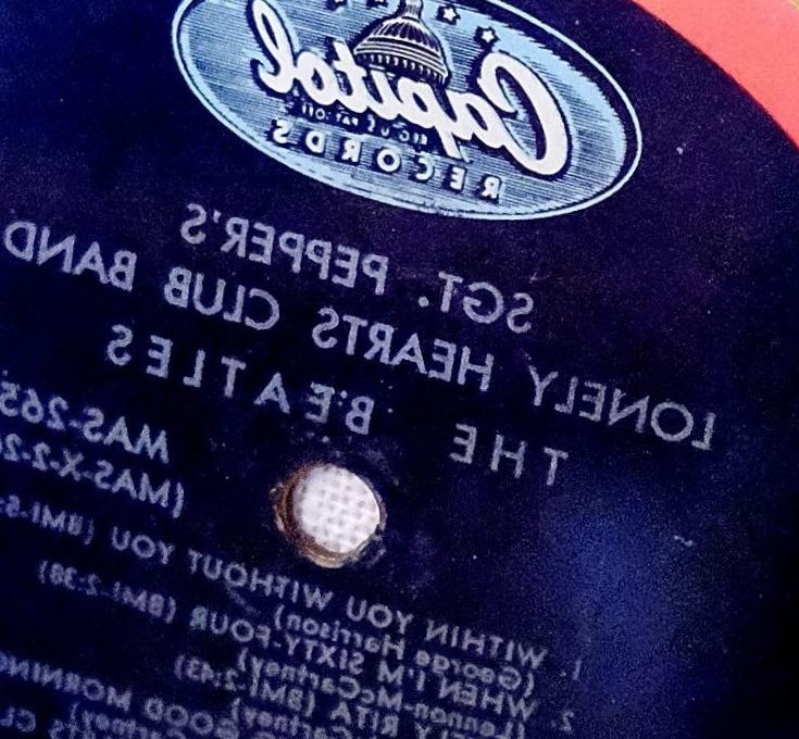 Une star voulait 200 $ pour apparaître dans « Sgt. » Des Beatles. Couverture du poivre Une star voulait 200 $ pour apparaître dans « Sgt. » Des Beatles. Couverture du poivre