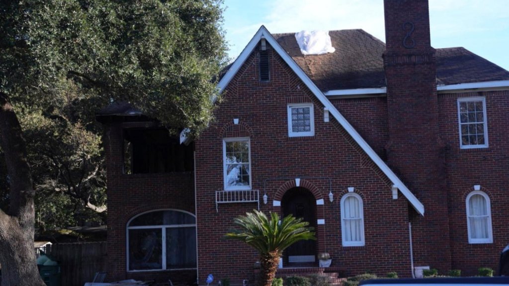La maison d’enfance de Beyoncé prend feu à Houston