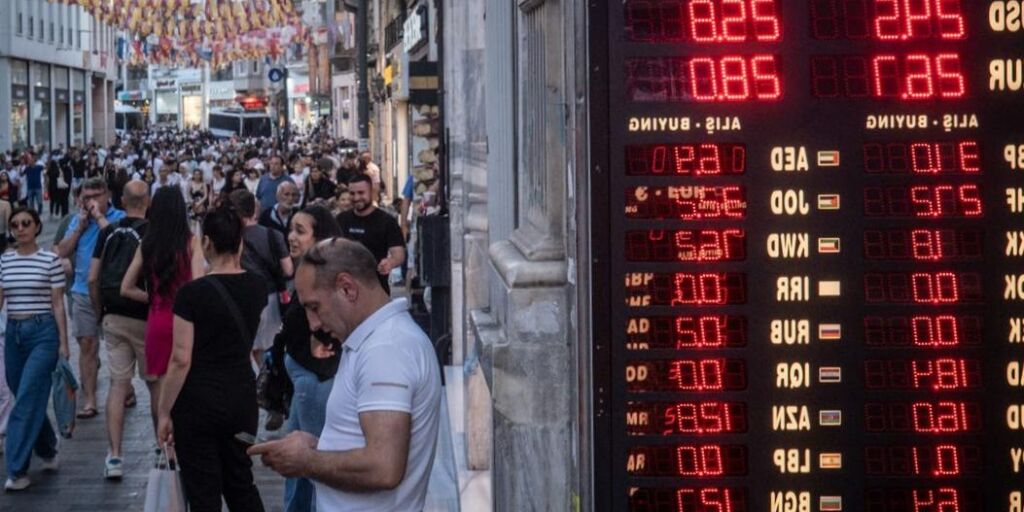 La Turquie augmente le salaire minimum mais les gens ne seront pas contents La Turquie augmente le salaire minimum mais les gens ne seront pas contents