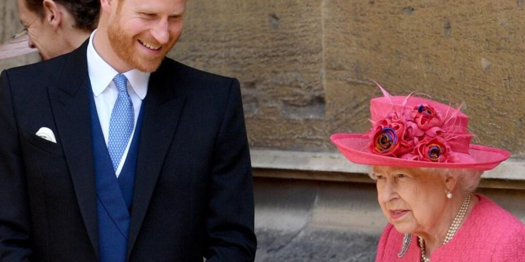 La reine Elizabeth était « triste » mais pas « surprise » par la sortie de la famille royale du prince Harry et de Meghan Markle La reine Elizabeth était « triste » mais pas « surprise » par la sortie de la famille royale du prince Harry et de Meghan Markle