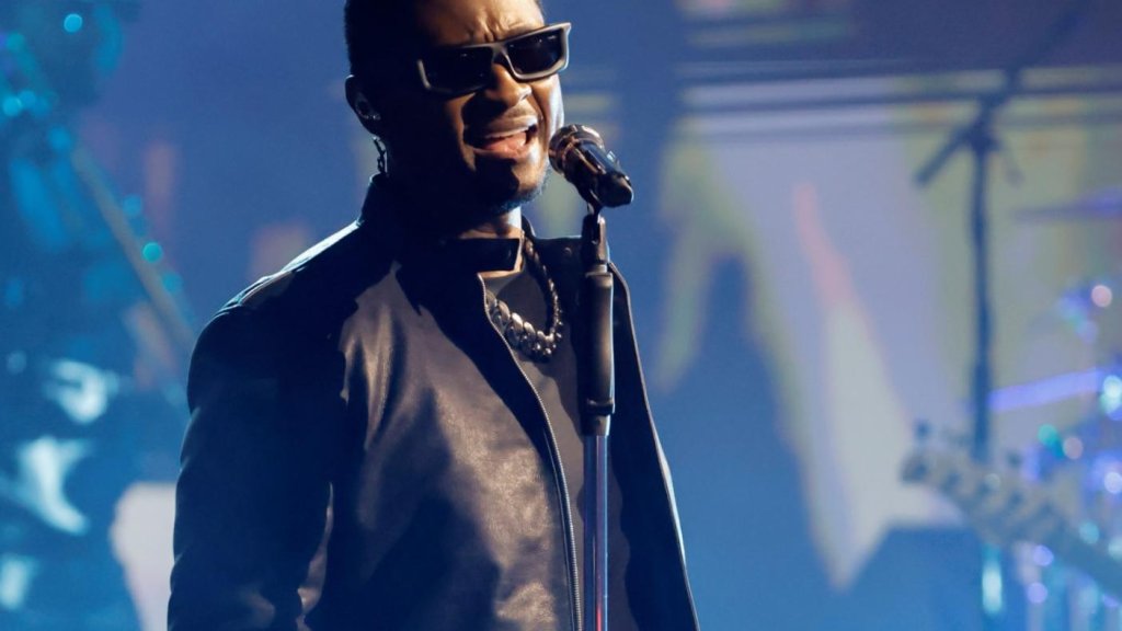 Usher dévoile la bande-annonce de la mi-temps du Super Bowl avec « Yeah ! » Usher dévoile la bande-annonce de la mi-temps du Super Bowl avec « Yeah ! »