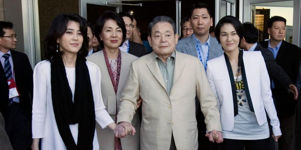 La famille du défunt président de Samsung vend des milliards d’actions pour payer ses impôts