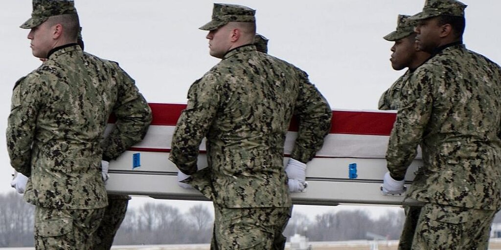 2 Navy SEAL disparus déclarés morts après 10 jours de recherche 2 Navy SEAL disparus déclarés morts après 10 jours de recherche