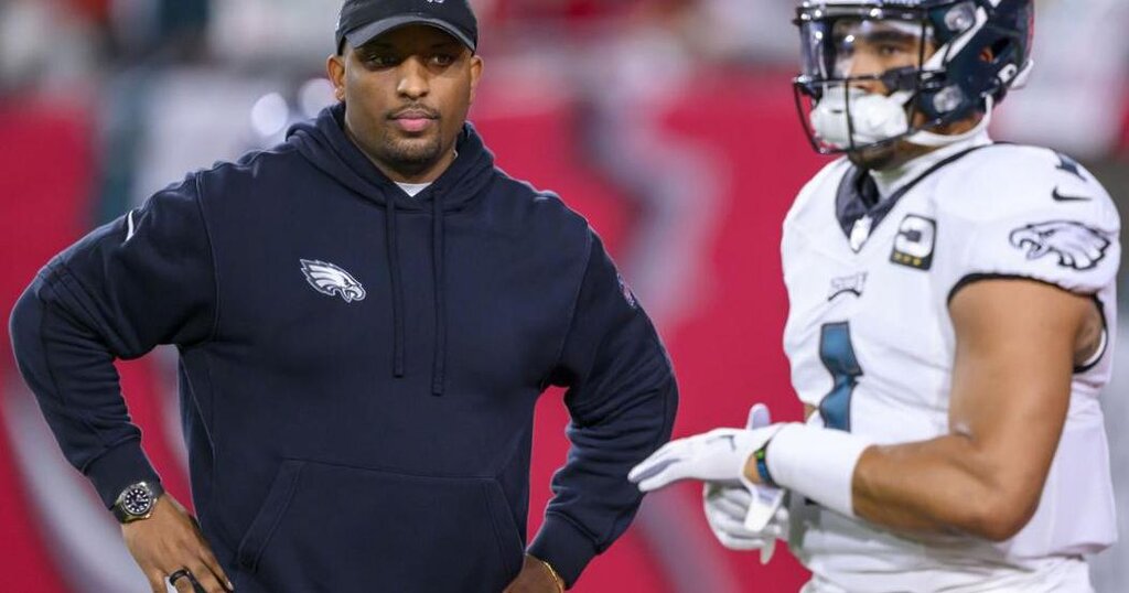 Les Eagles licencient Johnson en tant qu'OC Les Eagles licencient Johnson en tant qu'OC