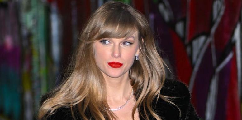 De fausses photos nues de Taylor Swift incitent les politiciens à réclamer des lois contre l'IA De fausses photos nues de Taylor Swift incitent les politiciens à réclamer des lois contre l'IA