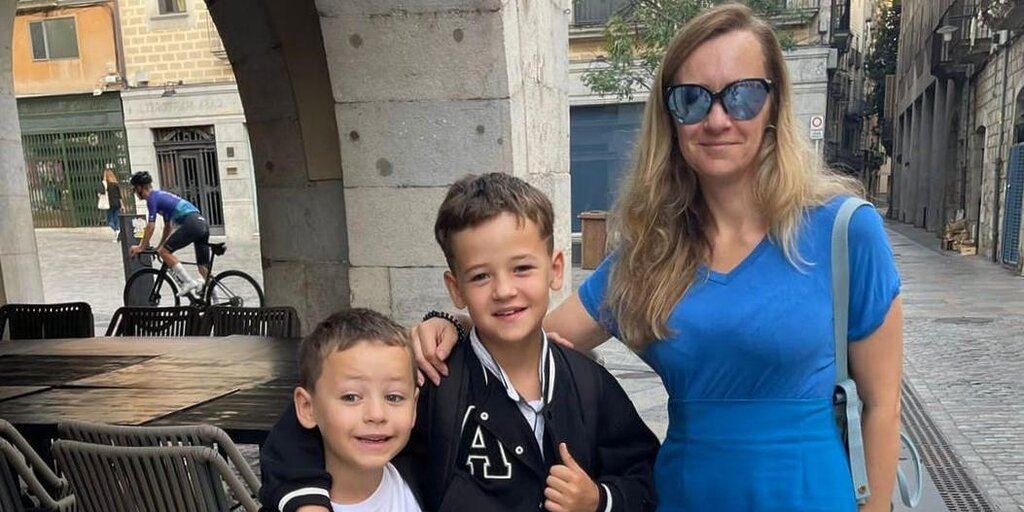Je suis une mère célibataire et je dois rester en Espagne pour être avec mes enfants