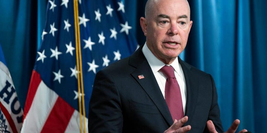Mayorkas déclare que les États-Unis visent toujours à être un pays d'immigrants Mayorkas déclare que les États-Unis visent toujours à être un pays d'immigrants
