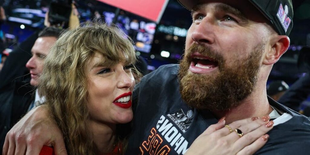 Taylor Swift peut passer du concert de Tokyo au Super Bowl Taylor Swift peut passer du concert de Tokyo au Super Bowl