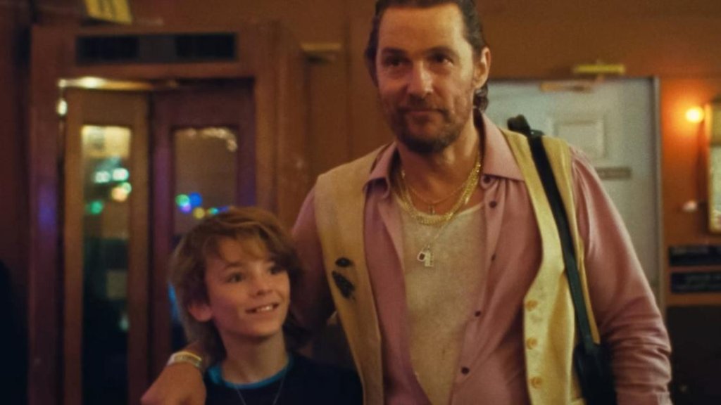 Zach Bryan recrute Matthew McConaughey pour la vidéo « Nine Ball » : regardez