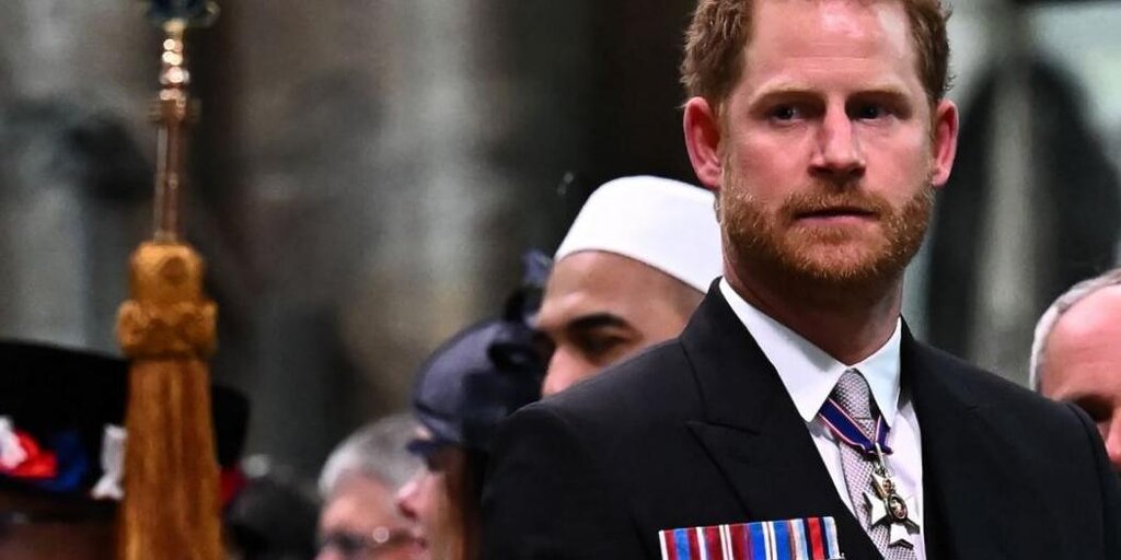 La visite du prince Harry avec le roi Charles n'a duré que « 12 minutes », selon Royal Insider La visite du prince Harry avec le roi Charles n'a duré que « 12 minutes », selon Royal Insider