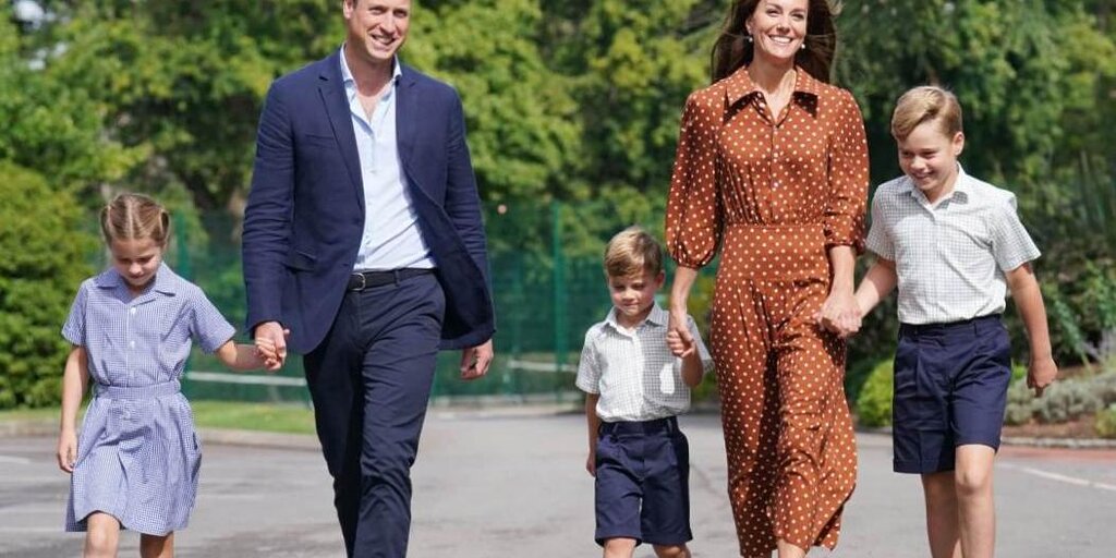 Le «double standard» parental du prince William alors que Kate Middleton se remet d'une opération exaspère l'expert royal Le «double standard» parental du prince William alors que Kate Middleton se remet d'une opération exaspère l'expert royal