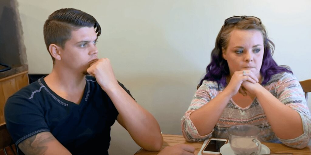 Tyler Baltierra ne se soucie pas de « plaire » aux parents adoptifs de sa fille Carly Tyler Baltierra ne se soucie pas de « plaire » aux parents adoptifs de sa fille Carly