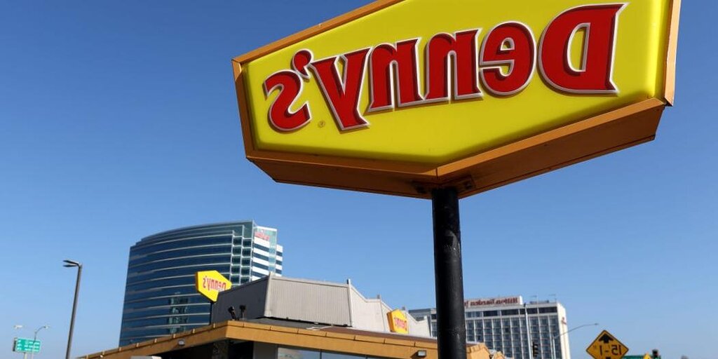 Denny's a supprimé certaines personnalisations de menu pour se concentrer sur les articles rentables Denny's a supprimé certaines personnalisations de menu pour se concentrer sur les articles rentables