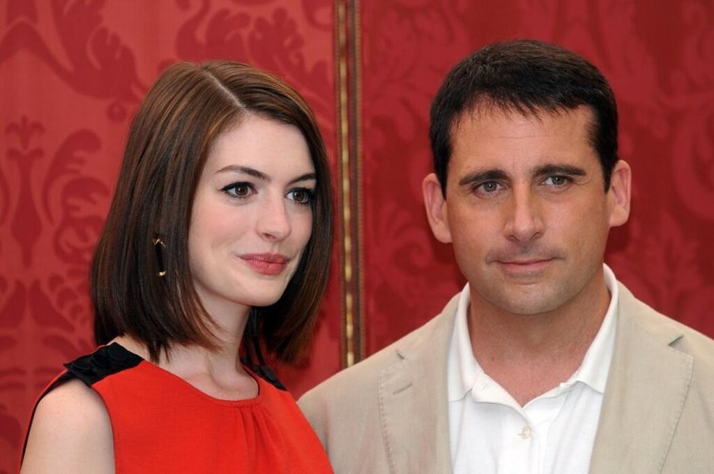 Anne Hathaway a été choisie pour « Get Smart » parce qu'elle était capable de garder un visage impassible avec Steve Carell Anne Hathaway a été choisie pour « Get Smart » parce qu'elle était capable de garder un visage impassible avec Steve Carell