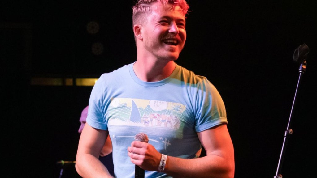 Le fils de Bradley Nowell est le nouveau chanteur de Sublime. Son chemin n'a pas été facile