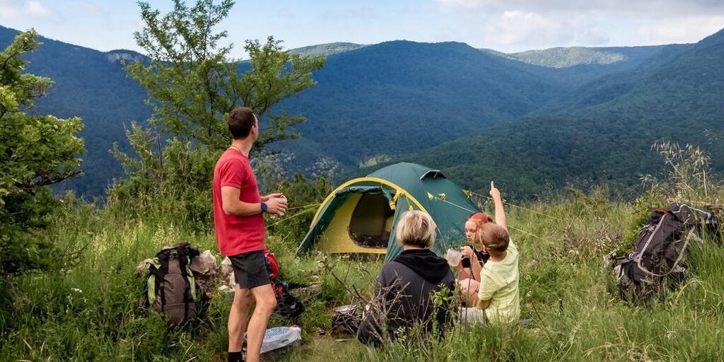Les voyages de camping en famille permettent plus de repos et de connexion que les vacances : maman Les voyages de camping en famille permettent plus de repos et de connexion que les vacances : maman