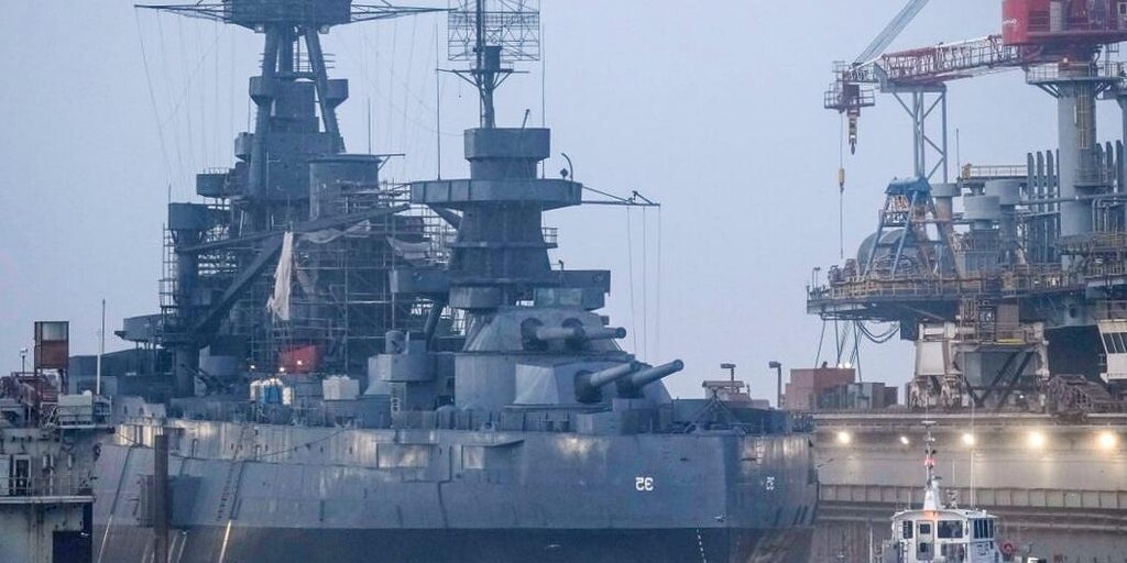 Le cuirassé USS Texas de retour à l'eau après des mois de travaux de restauration