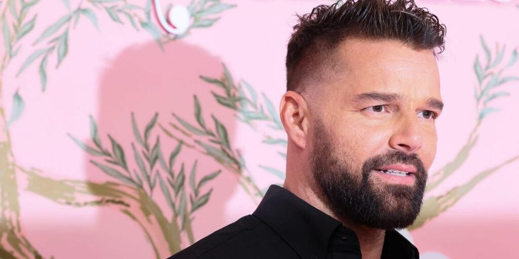 Ricky Martin dit que son père l'a encouragé à déclarer son homosexualité Ricky Martin dit que son père l'a encouragé à déclarer son homosexualité
