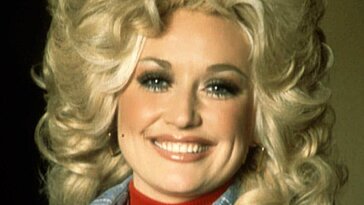 Le doux hommage de Dolly Parton à l'enfance de son mari