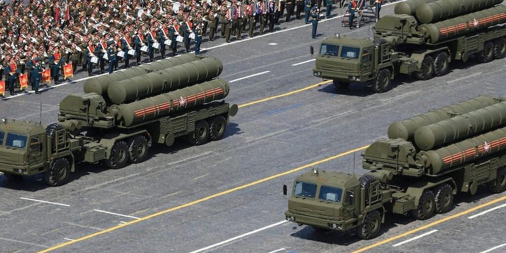Les précieux lanceurs russes S-400 ont explosé lors d'une frappe en Crimée, selon l'Ukraine Les précieux lanceurs russes S-400 ont explosé lors d'une frappe en Crimée, selon l'Ukraine