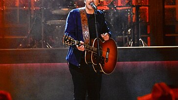 Morgan Wallen arrêté pour avoir prétendument jeté une chaise au bar Eric Church