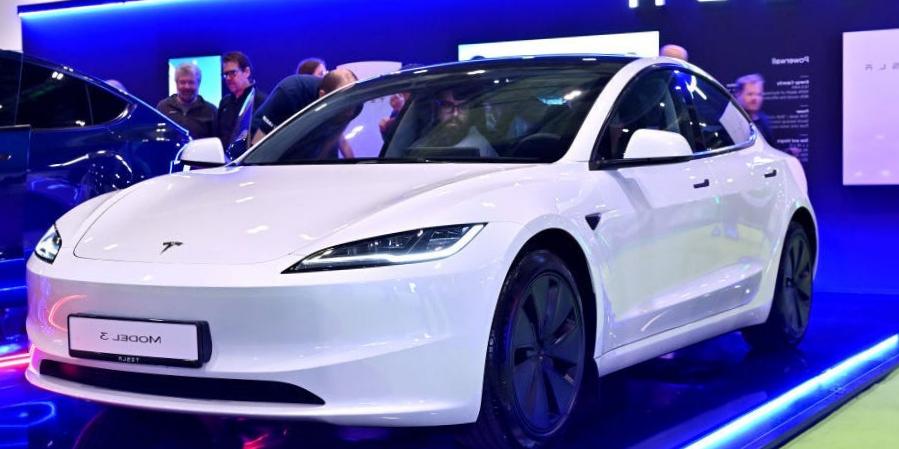 Tesla pivote pour donner la priorité aux robotaxis dans un contexte de ventes lentes : rapport Tesla pivote pour donner la priorité aux robotaxis dans un contexte de ventes lentes : rapport