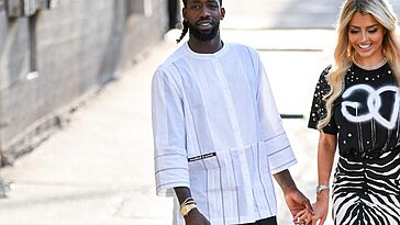 La star de la NBA Patrick Beverley montre sa petite amie modèle et lui offre une surprise d'anniversaire