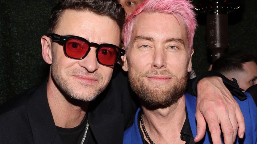 Lance Bass taquine Justin Timberlake avec « It's Gonna Be May » TikTok Lance Bass taquine Justin Timberlake avec « It's Gonna Be May » TikTok
