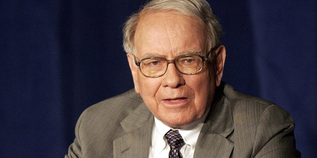 Warren Buffett compare l'IA à la bombe atomique