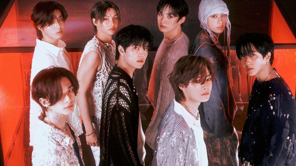 Stray Kids et Charlie Puth s'associent pour « Lose My Breath » Stray Kids et Charlie Puth s'associent pour « Lose My Breath »