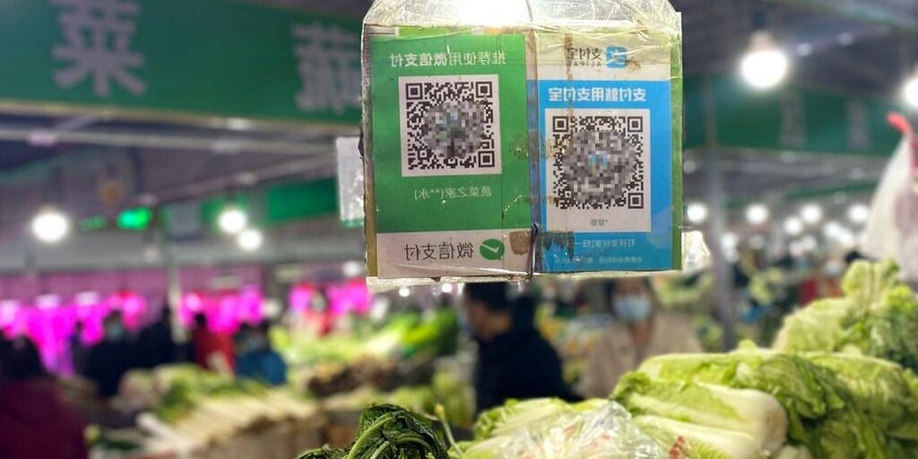 Il est si difficile de payer en espèces en Chine qu'un KFC a été condamné à une amende pour ne pas avoir pris de notes Il est si difficile de payer en espèces en Chine qu'un KFC a été condamné à une amende pour ne pas avoir pris de notes