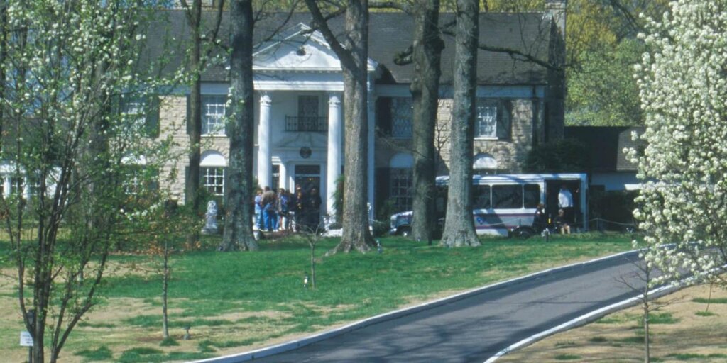 Combien a-t-il payé pour la maison ? Que vaut-il aujourd’hui ? Combien a-t-il payé pour la maison ? Que vaut-il aujourd’hui ?