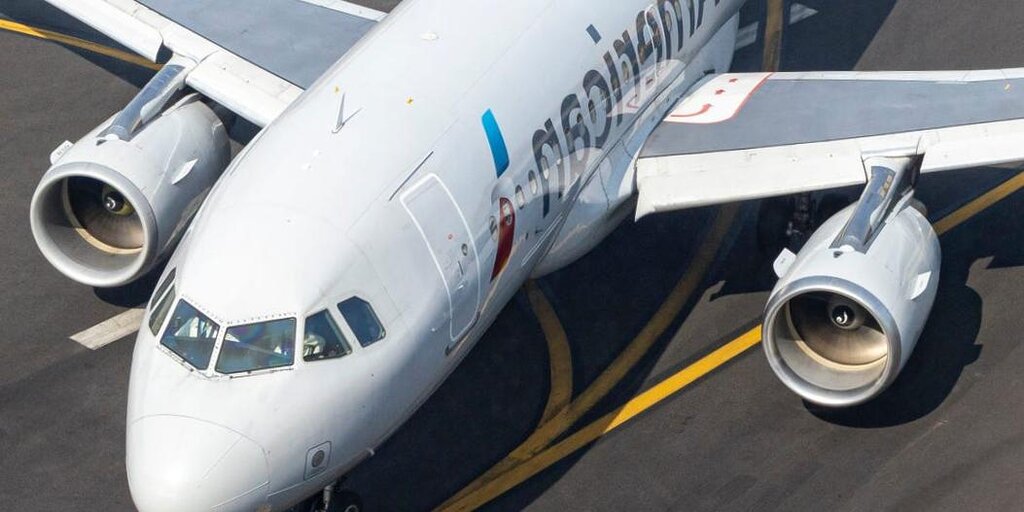 American Airlines licencie un avocat qui a déclaré que l'enfant aurait dû voir la caméra de la salle de bain American Airlines licencie un avocat qui a déclaré que l'enfant aurait dû voir la caméra de la salle de bain