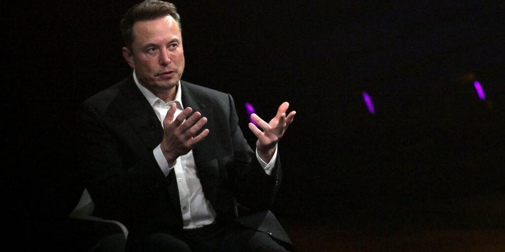 Un investisseur de Tesla a accusé Elon Musk d'opérations d'initiés d'une valeur de 7,5 milliards de dollars Un investisseur de Tesla a accusé Elon Musk d'opérations d'initiés d'une valeur de 7,5 milliards de dollars