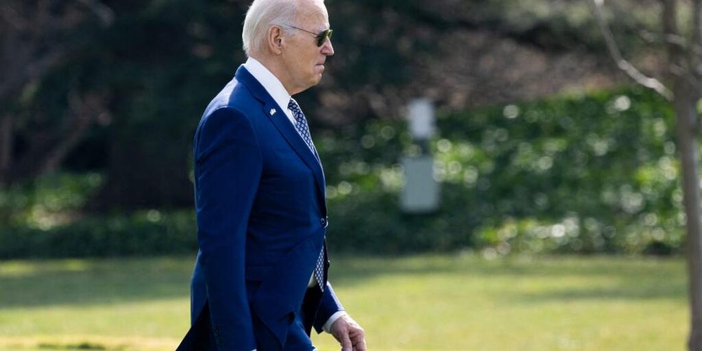 Biden a parlé si bas lors de la réunion de WH que certains ont eu du mal à l'entendre Biden a parlé si bas lors de la réunion de WH que certains ont eu du mal à l'entendre