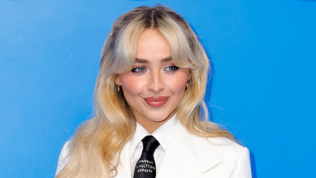 Sabrina Carpenter triomphe au Hot 100 avec « Please Please Please »