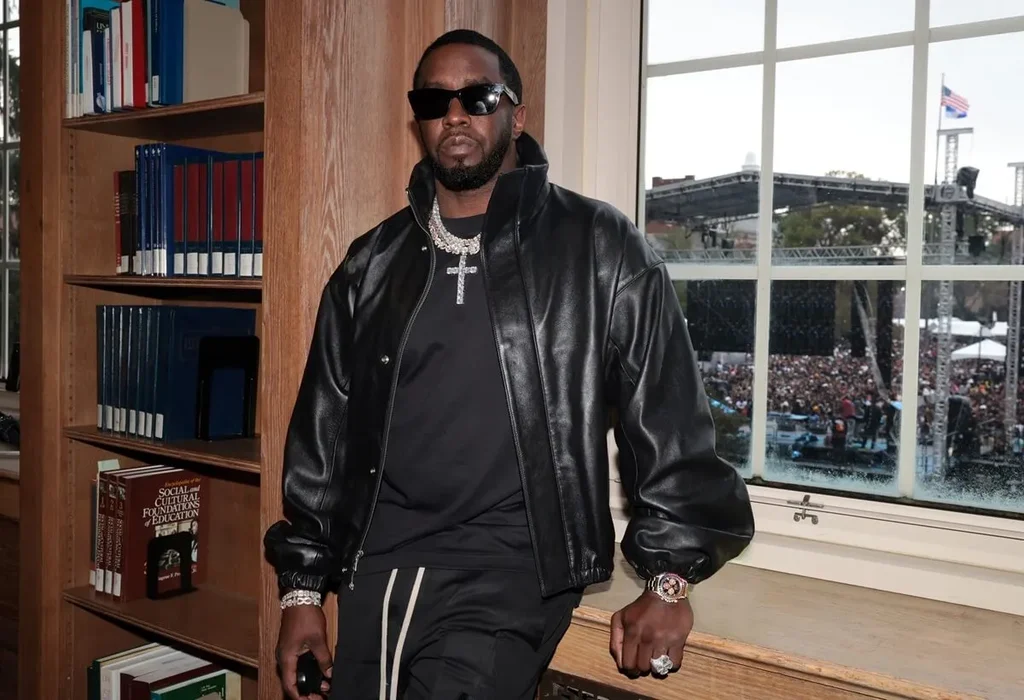 Budget Cuts : La Nourriture Infestée de Vers que Diddy Reçoit Selon Son Avocat Budget Cuts : La Nourriture Infestée de Vers que Diddy Reçoit Selon Son Avocat