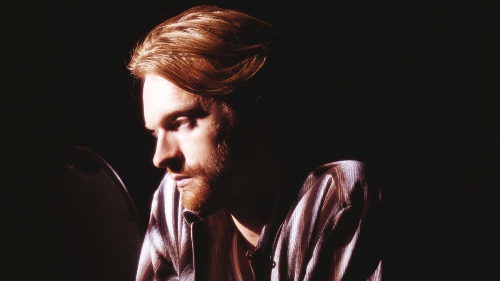 Finneas chante About Fame et Billie Eilish dans « For Cryin' Out Loud »