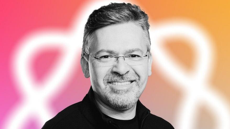John Giannandrea quitte Siri, prend la tête d’Apple Vision Pro
