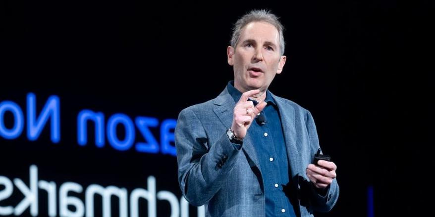 Amazon : Andy Jassy dénonce le favoritisme et défend la méritocratie