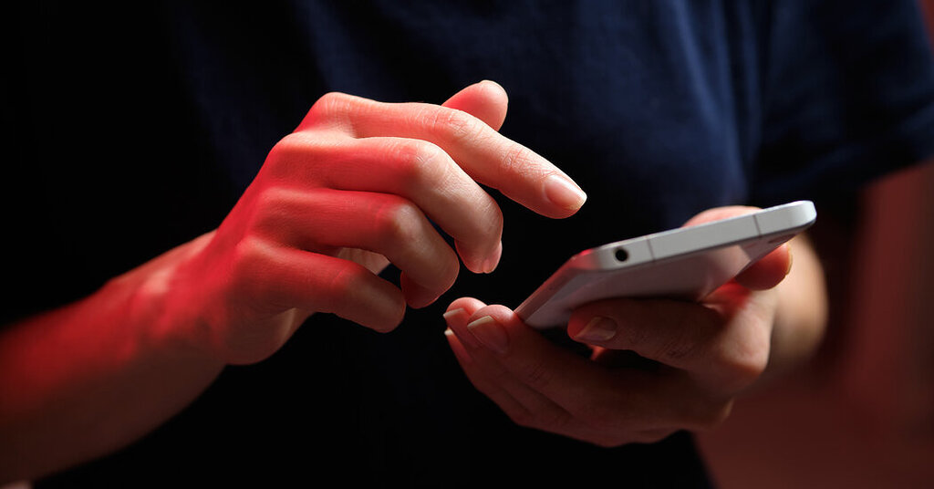 Fuite de Signal : Que révèlent vraiment vos conversations de groupe ? Fuite de Signal : Que révèlent vraiment vos conversations de groupe ?