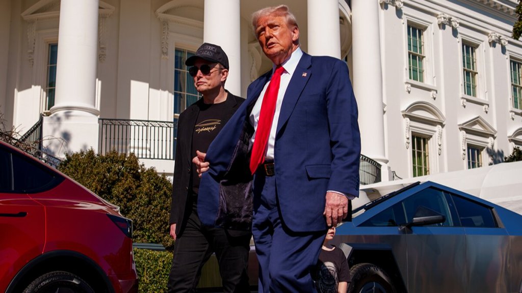 Augmentation spectaculaire de la valeur de Tesla après la vente symbolique à Trump Augmentation spectaculaire de la valeur de Tesla après la vente symbolique à Trump