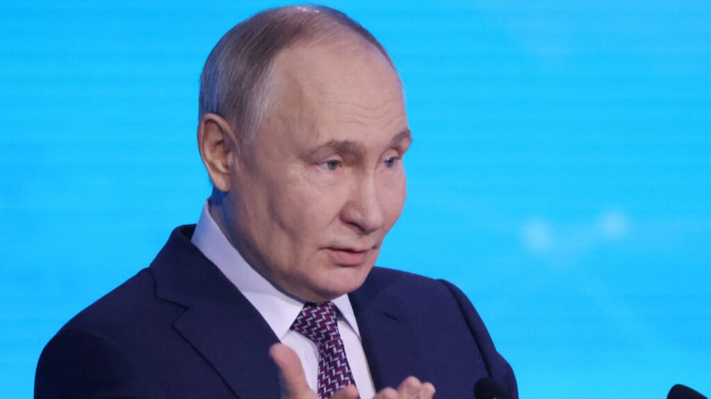 Réaction de la Russie après que Trump suspend l’aide militaire américaine à l’Ukraine