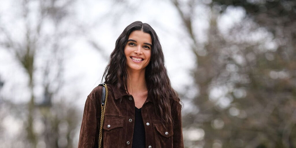 Pour réparer vos cheveux abîmés, essayez cette astuce simple de serviette chaude Pour réparer vos cheveux abîmés, essayez cette astuce simple de serviette chaude