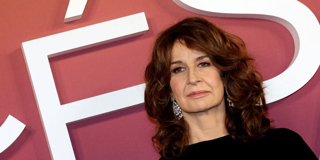 Valérie Lemercier parle de sa relation distante avec sa mère : « Elle ignore même que je suis partie »
