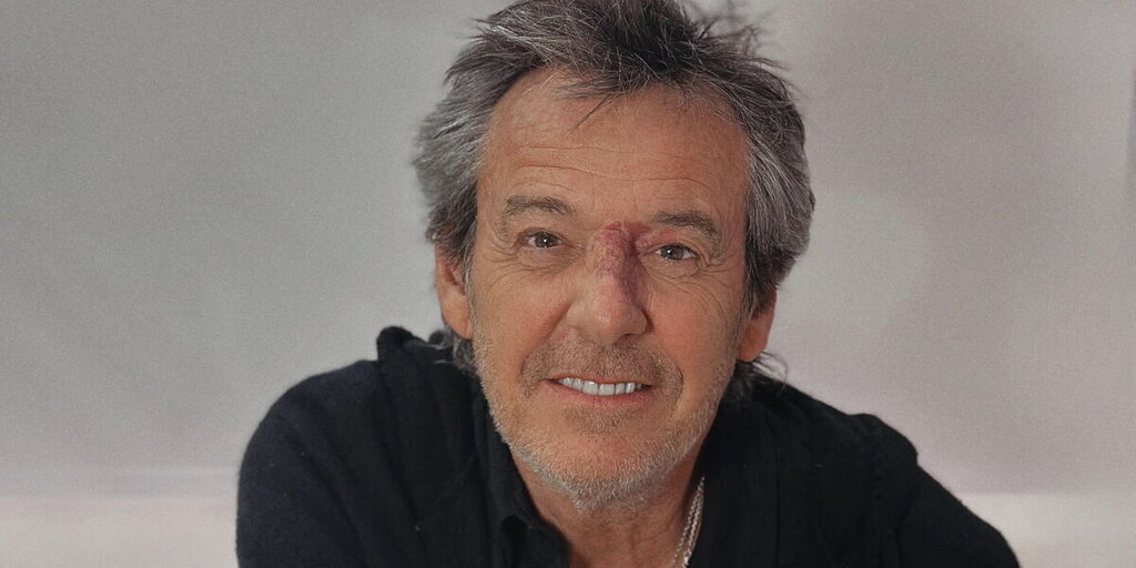 Jean-Luc Reichmann parle de son retour dans Léo Mattéï, de sa carrière télé et de son jeune lui-même
