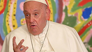 Avant de devenir prêtre, le pape François a failli épouser une jeune femme