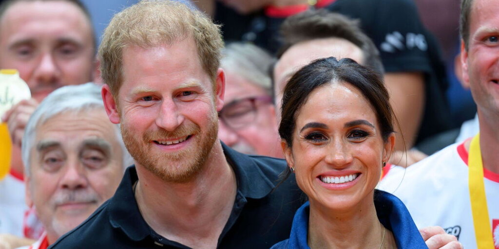 Meghan Markle exprime son amour pour le prince Harry, réfutant les rumeurs de séparation Meghan Markle exprime son amour pour le prince Harry, réfutant les rumeurs de séparation